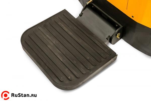 Штабелер электрический самоходный с платформой TOR 1,5т 4,5м ES15T4/4500 фото №5 Штабелер электрический самоходный с платформой TOR 1,5т 4,5м ES15T4/4500 фото №5