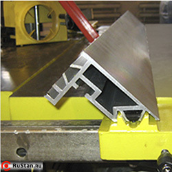 Направляющая планка при строгании устанавливается под 90º и 45º фото №9 Направляющая планка при строгании устанавливается под 90º и 45º фото №9