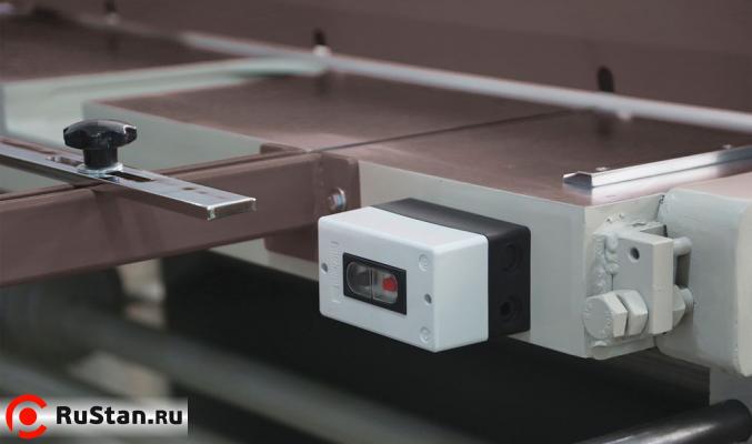 Электромеханические гильотины EMGA 1520x2,0 фото №5 EMGA 1520x2,0 фото №5