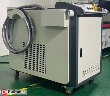 Аппарат лазерной очистки металла от ржавчины и краски Raptor HS-FC1000 фото №3 Raptor HS-FC1000 фото №3