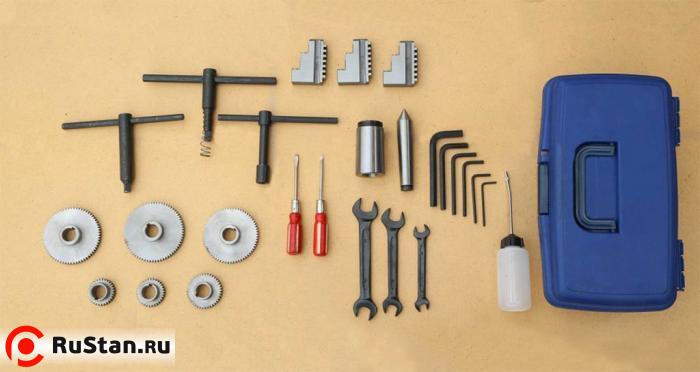 В ЗИП входят ключи, масленка, обратные каленые кулачки, неподвижный центр МТ №3, конус-переходник с МТ-5 на МТ-3 и сменные шестерни для гитары. фото №5 METAL MASTER X36100 фото №5