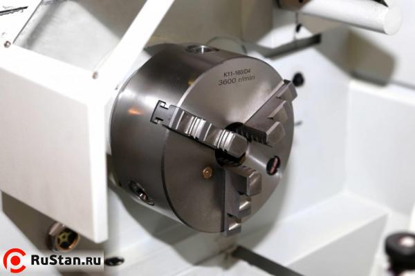 Модель оснащена трехкулачковым патроном диаметром 160 мм и эргономичной защитой со смотровым окошком. фото №9 METAL MASTER X32100K фото №9