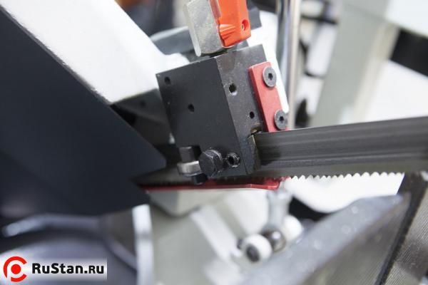 Зубчатый блок, с твёрдосплавными платинами и подшипниками для выпрямления полотна в зоне резания и качественной фиксации для стабильного пиления. фото №7 Stalex BS-280G фото №7