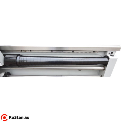 На ходовой винт смонтирован защитный кожух для защиты от стружки. фото №8 METAL MASTER Z51200 DRO RFS фото №8